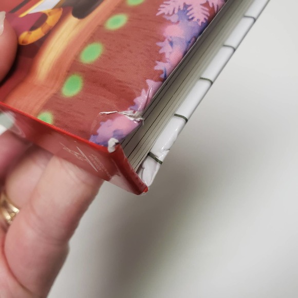 FREE with $20+ purchase Daniel Tiger Book GUC - Picture 3 of 5